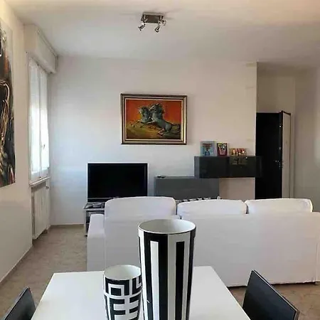 Appartement Mutina 6 *
